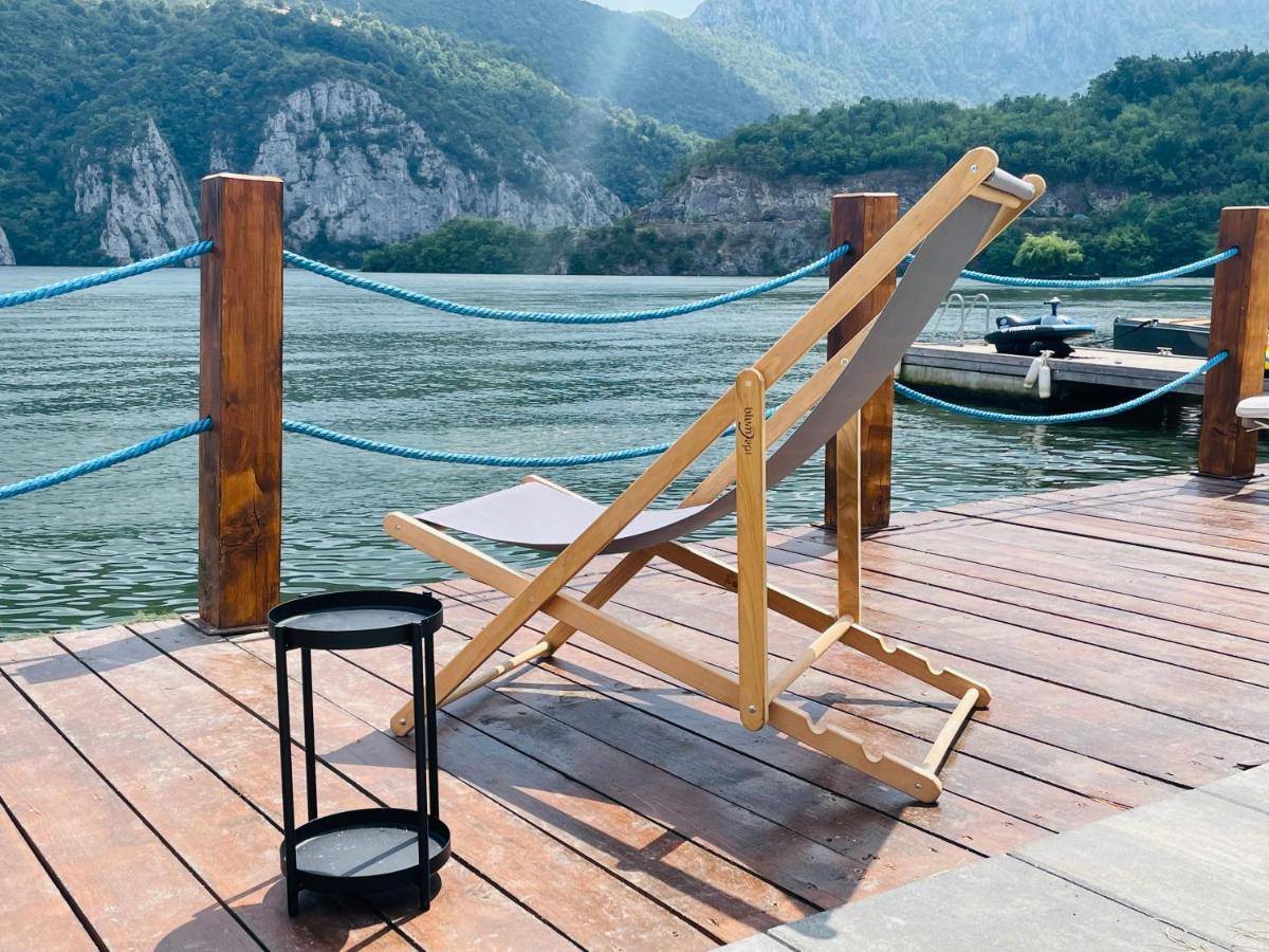 Serenity Ieşelniţa 外观 照片